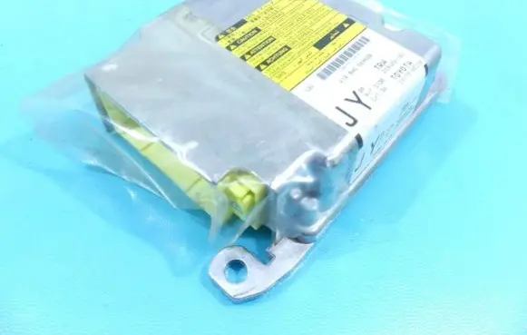 Toyota Avensis T270 Airbag control unit/module 89170-05230 IMPRK1239779