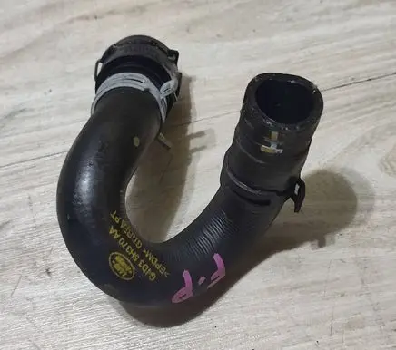 Jaguar F-Pace Engine coolant pipe/hose G4D35H370AA