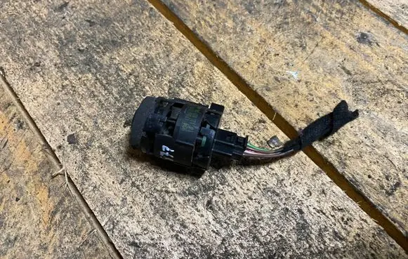 Mercedes-Benz C W204 Interior temperature sensor a2118300272 2118300272