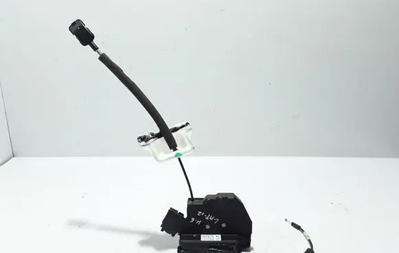 Renault Latitude (L70) Rear door lock 825030014R