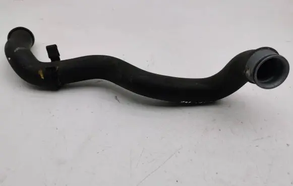 Mercedes-Benz CLS C218 X218 Engine coolant pipe/hose A2045013182
