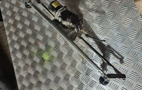 Renault Kangoo I Front wiper linkage and motor 53563102
