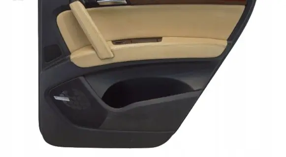 Audi Q7 4L Rear door card panel trim