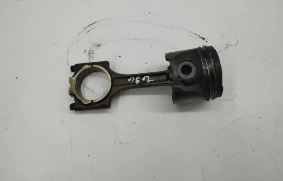 Volvo XC90 Piston with connecting rod