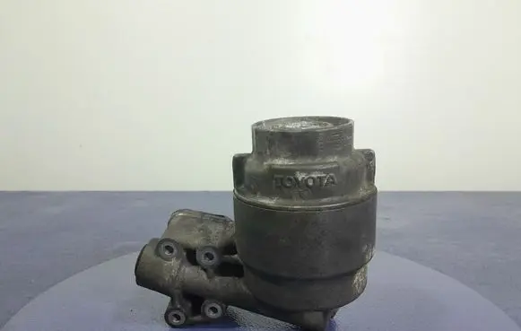 Lexus IS 220D-250-350 Oil filter cover