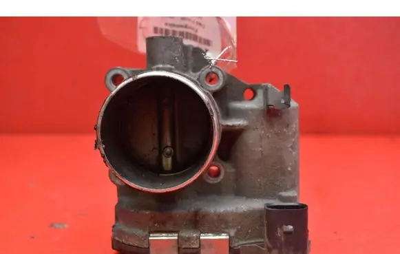 Ford Focus Throttle body valve 7S7G9F991BA