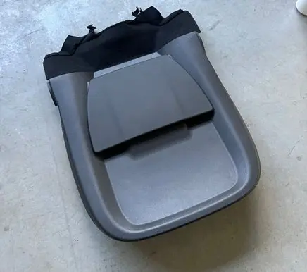 Land Rover Defender Front driver seat 0SS38MS3