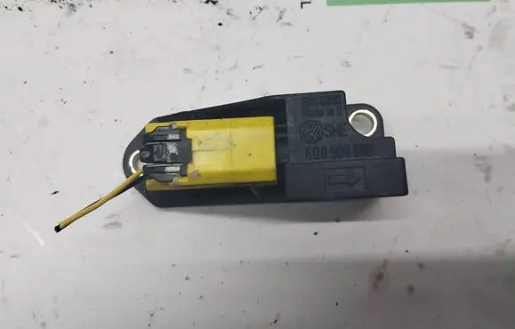 Seat Alhambra (Mk1) Airbag deployment crash/impact sensor 5WK42895 6Q0909606