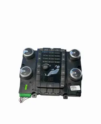 Volvo V70 Climate control unit 31398587