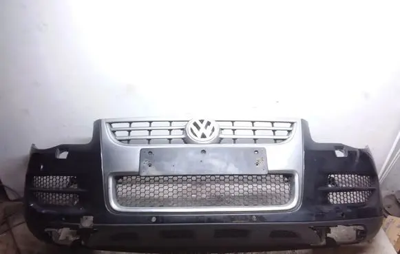 Volkswagen Touareg I Front bumper 