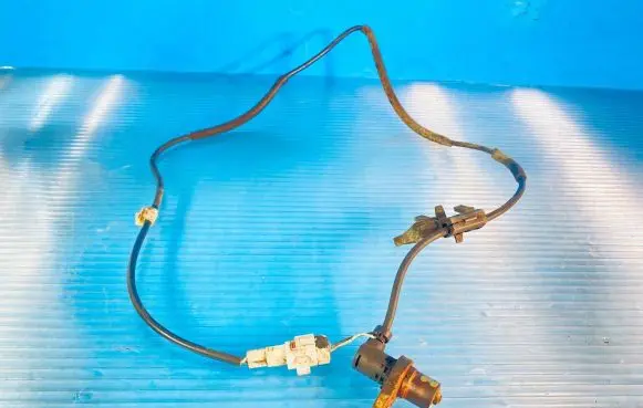 Toyota Previa (XR30, XR40) II Front ABS sensor wiring 