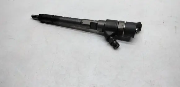 Hyundai Tucson JM Fuel injector 0445110258 3380027400