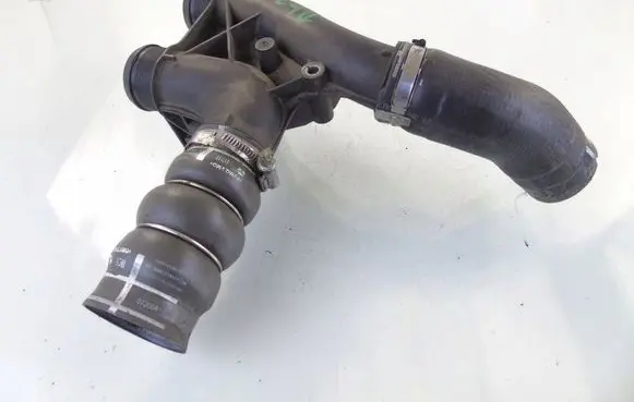 Citroen C4 II Intercooler hose/pipe 9688500380