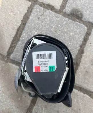 Audi A4 S4 B7 8E 8H Rear seatbelt 609211600