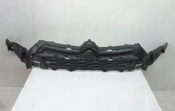 Citroen DS4 Front bumper upper radiator grill 9688185377