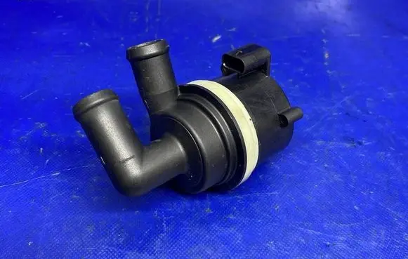Volkswagen PASSAT B7 Electric auxiliary coolant/water pump 5N0965561A