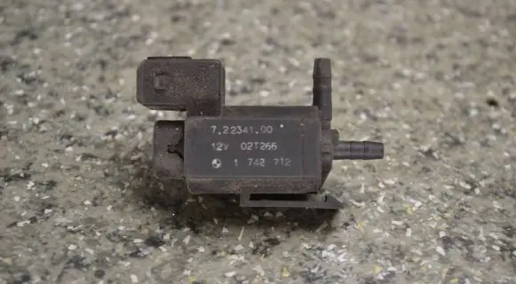 BMW 7 E65 E66 Turbo solenoid valve 72234100 1742712