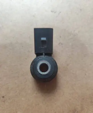 Audi A6 S6 C6 4F Detonation knock sensor 030905377C 09246