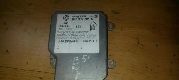 Volkswagen PASSAT B5.5 Airbag control unit/module 1C0909605b 5wk43122