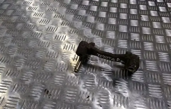 Toyota Corolla E120 E130 Brake caliper pad carrier rear 