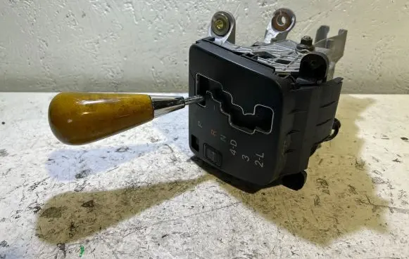 Lexus RX 330 - 350 - 400H Gear shifter/selector 4830097 031217
