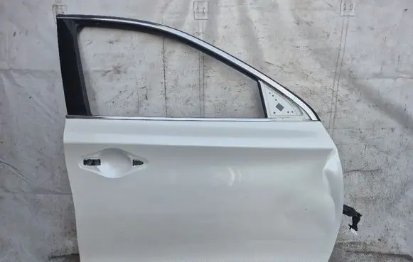 Infiniti QX60 L50 Front door