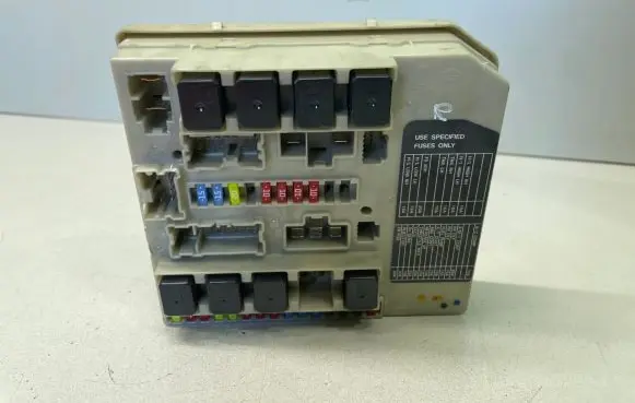 Nissan Micra Fuse module