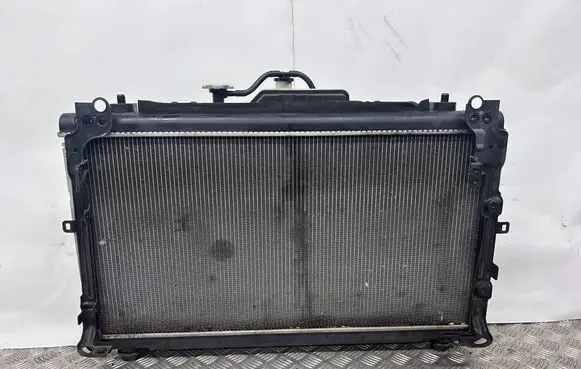 Toyota Mirai Radiator set 4221354093 422135-4093