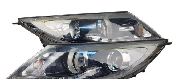 KIA Sportage Headlights/headlamps set 921023 921013