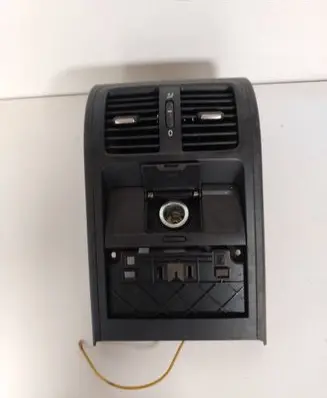 Rear air vent grill