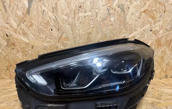 Mercedes-Benz C W206 Headlight/headlamp A2069068104 LE19A6437