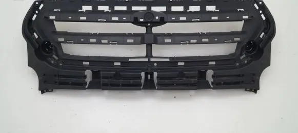 Ford Kuga II Front bumper upper radiator grill