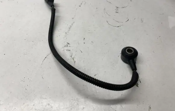 Audi A4 S4 B9 8W Detonation knock sensor 06K905377