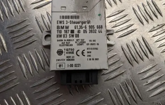BMW 5 E39 Immobilizer control unit/module 61356905668