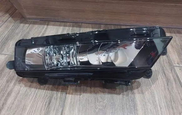 Skoda Octavia Mk3 (5E) Front fog light 1096.002