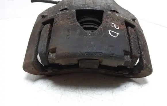 Volvo XC90 Front brake caliper 30657307