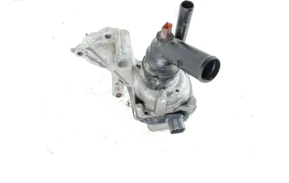 Toyota RAV 4 (XA50) Water pump
