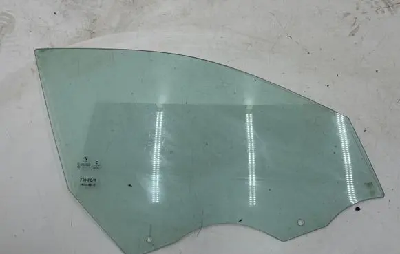 BMW X2 F39 Rear door window glass E005875