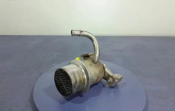 Skoda Kodiaq EGR valve cooler 04L131512BR