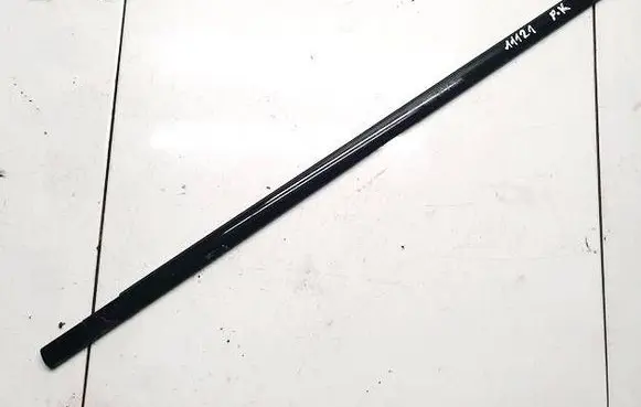 Land Rover Range Rover Evoque L538 Front door glass trim molding 