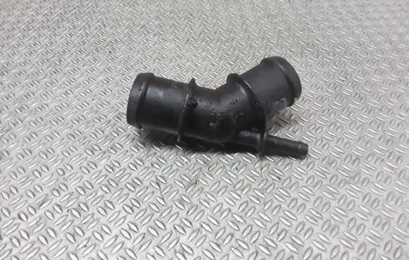 Volkswagen Golf IV Engine coolant pipe/hose
