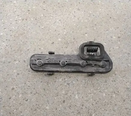 Opel Zafira A Tail light bulb cover holder