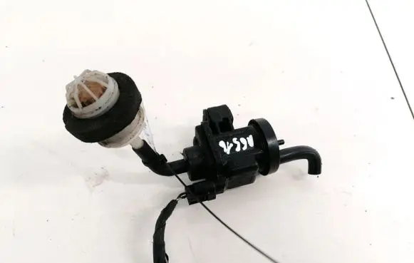 Mercedes-Benz C W203 Turbo solenoid valve a0005450427