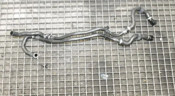 Volvo XC40 Engine coolant pipe/hose 32138736