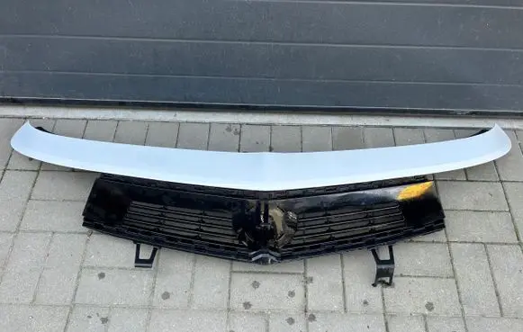 Opel Astra L Front bumper lip 