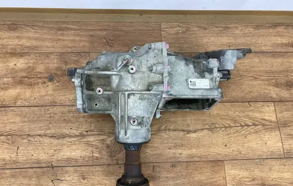 Ford Escape IV Gearbox transfer box case LX677L486AF