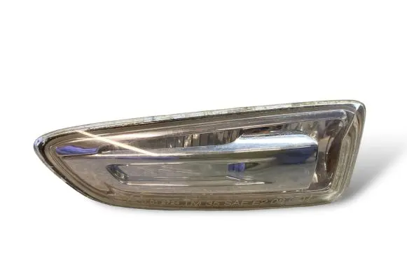 Opel Astra J Front fender indicator light 13273103 5510512838