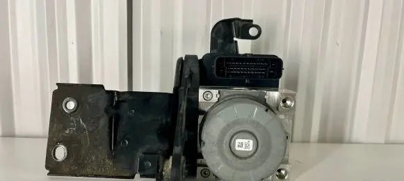 Skoda Octavia Mk3 (5E) ABS Pump 5Q0614617CS 5Q1614235E