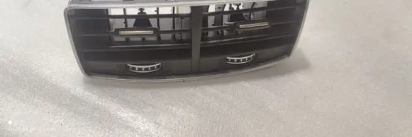 Audi A8 S8 D4 4H Rear air vent grill 4H0819203