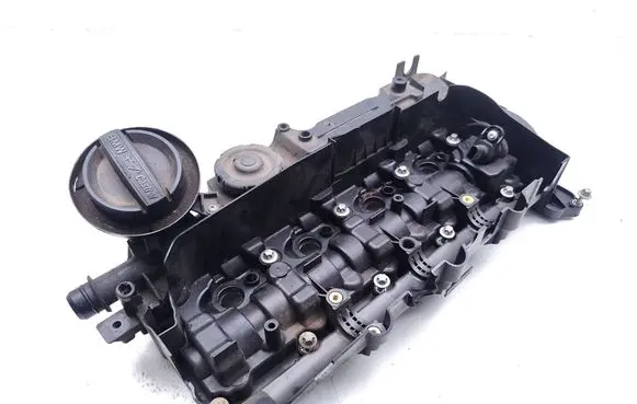 BMW 3 F30 F35 F31 Rocker cam cover 8570829 1112857082901 15265812